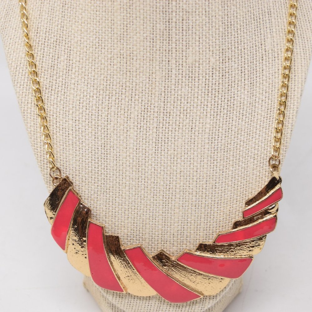 Bib Statement Collar Necklace Goldtone Retro Fashion Jewelry Runway Style Glam